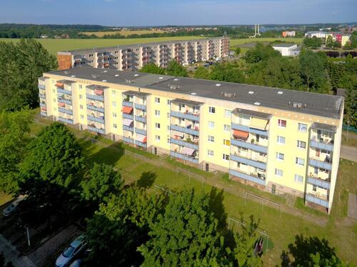 Foto - Wir renovieren! Großzügige 3-Raumwohnung im Erdgeschoss (38.17)
