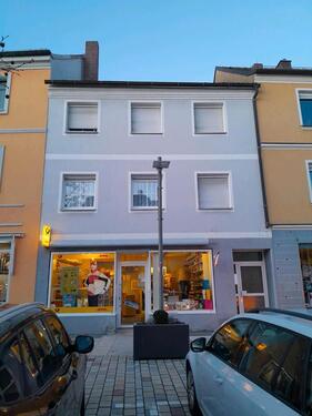 Foto - Reihenhaus, Wohnhaus, Gewerberäume, Innenstadt, 2044qm