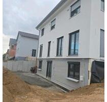 Neue Einfamilienhaus mit ELW in Würzburg Lengfeld zu verkaufen - Kitzingen