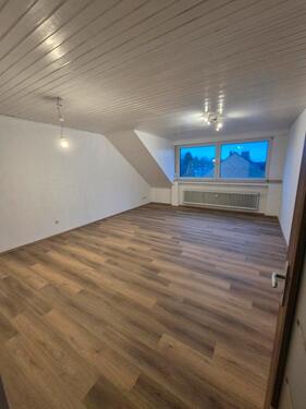 Foto - Große 2,5 Zimmer DG-Wohnung in Dinslaken-Hiesfeld