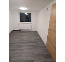 Neu renovierte 2-Zimmerwohnung 48 m2 mit Einbauküche - Speichersdorf