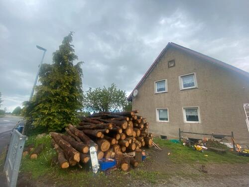 Foto - Haus mit Potenzial für zwei Familien
