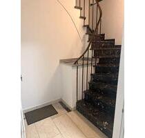 2 stöckige Wohnung - 2.300,00&nbsp;EUR Kaltmiete, ca.&nbsp; 150,00&nbsp;m&sup2; in Bergheim (PLZ: 50126)