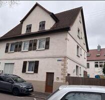 Haus in Metzingen zu verkaufen - 690.000,00&nbsp;EUR Kaufpreis, ca.&nbsp; 240,00&nbsp;m&sup2; in Metzingen (PLZ: 72555)