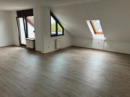 Foto - 2 ZWG Dachgeschoss mit Blick auf Skyline