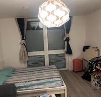 Kleine 1-Zimmer Wohnung, möbliert, in Ahlem - Glinde