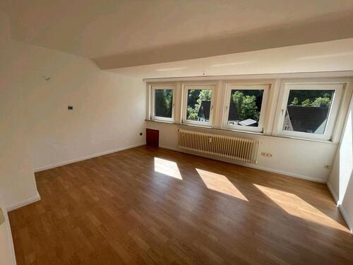 Foto - Sieber, 4 ZKB, hell, renoviert, Garten, evtl. Garage