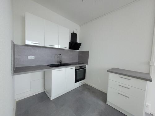 Foto - Hier wartet IHR neues ZUHAUSE - 3 Zimmer mit Grün & EBK