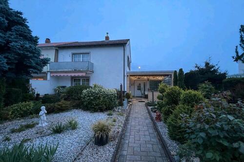 Foto - Wunderschöne Doppelhaushälfte mit Potenzial