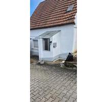 Einfamilienhaus zu verkaufen. - 80.000,00&nbsp;EUR Kaufpreis, ca.&nbsp; 65,00&nbsp;m&sup2; in Neresheim (PLZ: 73450)