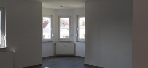 Foto - Sanierte 2-Zi-Wohnung mit Turmelement & eigenem Eingang