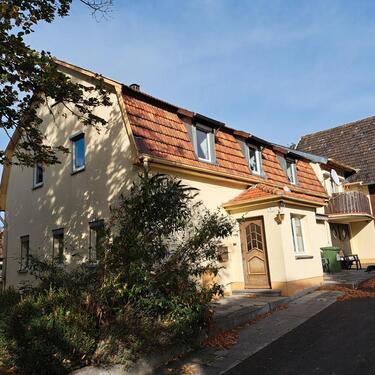 Foto - Haus mit Scheune - 230.000,00&nbsp;EUR Kaufpreis, ca.&nbsp; 240,00&nbsp;m&sup2;