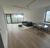 Frisch renovierte Wohnung mit Balkon und TG Parkplatz (Golzheim) - Düsseldorf Stadtbezirk 5