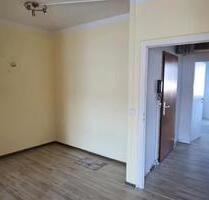 Helle 2-3 Zimmer Wohnung in Thurm-Mülsen zu vermieten