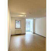 1-Zimmer-Apartment in Weiden m. EBK, TG-Stellplatz & Wintergarten - Weiden in der Oberpfalz