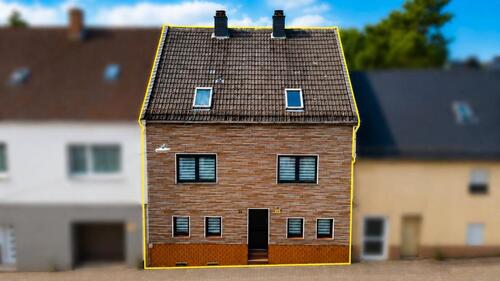 Foto - Modernisiertes Reihenmittelhaus mit großem Ausbaupotenzial