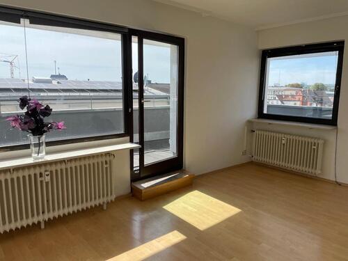 Foto - Helle 1-Zimmer-Wohnung mit großem Balkon im Zentrum von Gießen