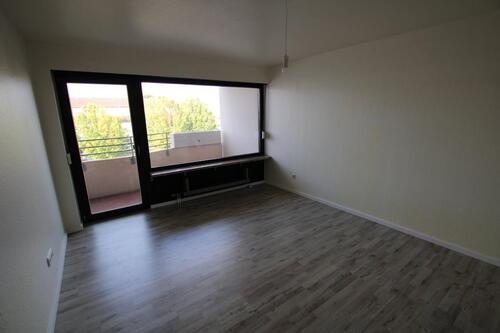 Foto - Möblierte 1Z-ETW mit Balkon + Pantryküche, 28m² im 3.OG, in beste