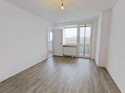 Foto - **Helle 1-Zimmer-Wohnung mit EBK, Balkon und tollem Ausblick**
