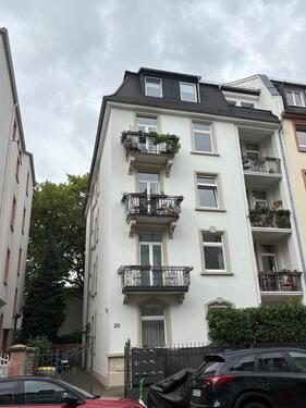 Foto - Sanierte 3-Zimmer Altbauwohnung mit großem Garten zu verkaufen!