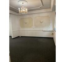 Helle EG-Bürofläche in Neukölln zu vermieten - Berlin