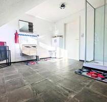 2 Raumwohnung direkt auf dem Markt, Dachgeschoss, 70qm - Lehesten