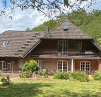 Landhaus Hocheifel mit 1,3 ha Grundstück - Schuld