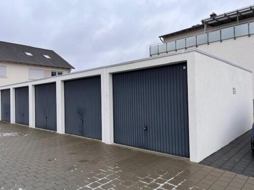 Foto - Garage zu vermieten - 90,00 EUR Miete,