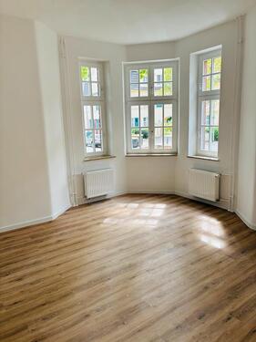 Foto - Provisionsfrei & frisch renoviert: 4-Zi-Whg. im EG