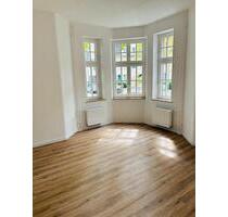 Provisionsfrei & frisch renoviert: 4-Zi-Whg. im EG - Duisburg Huckingen