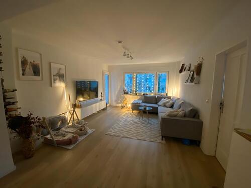 Foto - Helle 4-Zimmer Wohnung im Verlegerviertel *provisionsfrei*