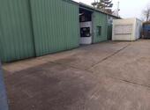 Foto - Halle Fläche 300m2 ohne Makler - 1.600,00 EUR Kaltmiete, ca.  300,00 m²