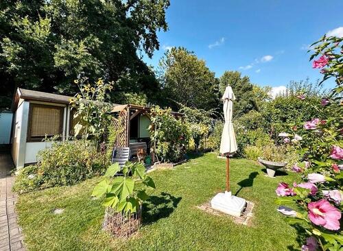Foto - Kleiner Biogarten mit Gartenhäuschen am Küchwald