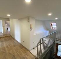 ANFRAGESTOP: Ruhige 3-Zimmer Terassenwohnung mit Dachboden - Braunschweig Wabe-Schunter-Beberbach