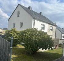 Doppelhaushälfte in ruhiger Lage - Garten - neue Heizung (2024) - Helmbrechts