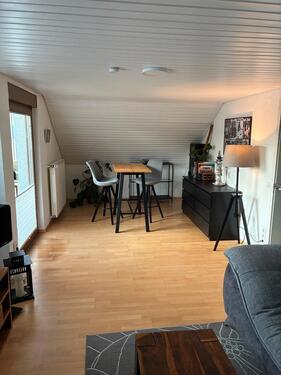 Foto - 2,5–3 Zimmer DG-Wohnung (74 m²) mit Balkon & EBK – Großglattbach