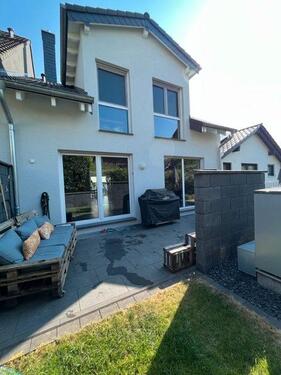 Foto - 2 Familienhaus mit Garage und Garten in Vallendar zu verkaufen