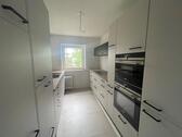 Foto - 14qm-Zimmer, 3er-Mädels-WG, UKB, Röttgen, 100qm, EBK, Balkon