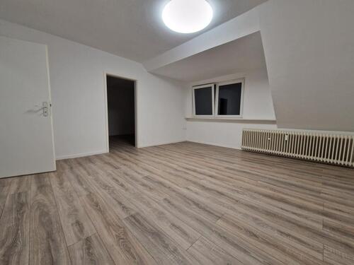 Foto - 2 Zimmer Dachgeschoßwohnung zur Miete in Lage