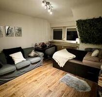 Schönes helles WG-Zimmer, voll möbiliert, Stadt- und Naturnah - Stuttgart Stuttgart-Ost