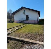 Einfamilienhaus in Alleinlage - 329.000,00&nbsp;EUR Kaufpreis, ca.&nbsp; 117,00&nbsp;m&sup2; in Bayerbach Bei Ergoldsbach (PLZ: 84092)