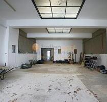 Gewerbeimmobilie, ca. 141 m², mit überdachter Freifläche und 4 Garagen in 56281 Emmelshausen