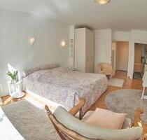 Möblierte 1-Zimmer-Wohnung mit Balkon in Hamburg-Winterhude (36 m