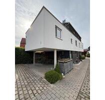 Modernes Massivbau Haus in Deizisau mit Dachterrasse & viel Platz