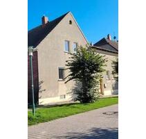 Bei Wittenberg: Hausteil auf 4-Seitenhof - Innenhof, Scheune opt. - Kemberg