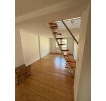 Charmante Maisonettewohnung mit Einbauküche und Tageslichtbad! - Offenbach am Main