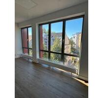 Work Different: 236 m² Büro im Erstbezug, jung & stylish – 13 Min. zum Alex - Berlin Lichtenberg