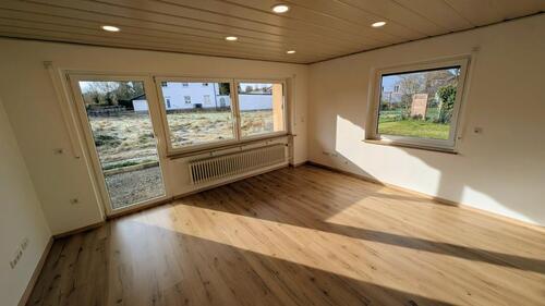 Foto - Sonnige, neu renovierte 3-Zimmer Wohnung mit Terrasse & Garten