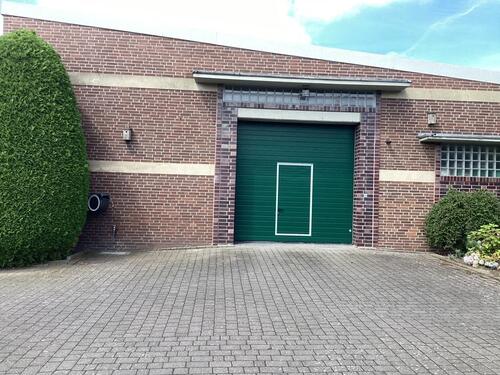 Foto - Garage Pkw Einstellplatz in einer Halle