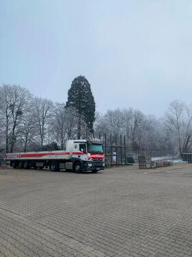Foto - Stellplatz in Lichtenau, LKW, PKW, Wohnmobil, Wohnwagen,#Li14ww